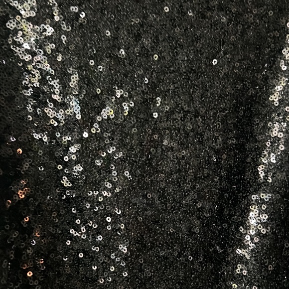 Black Sequin Crop Top - Picture 3 of 3